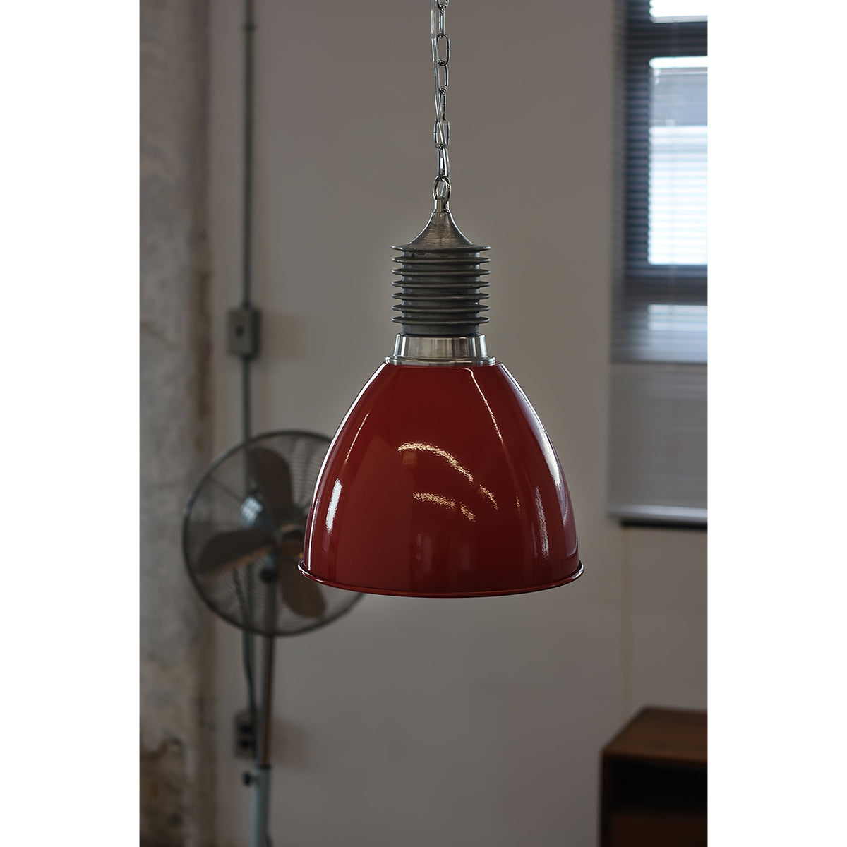 Kvennuvys Modern Minimalist Metal Pendant Lamp