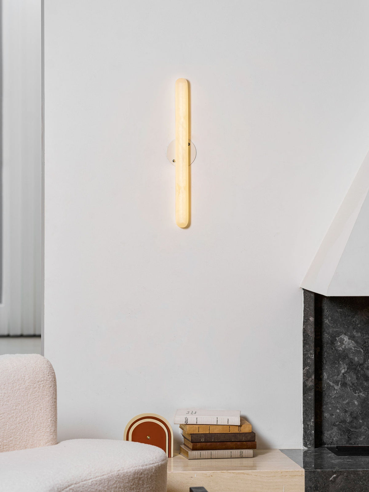 Genik Slim Alabaster Linear Indoor Wall Light