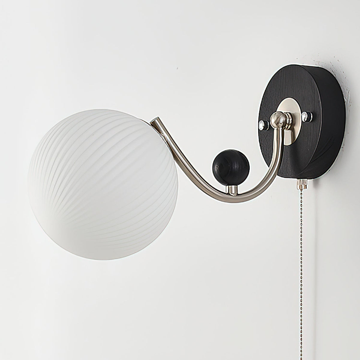 Nift Wall Lamp