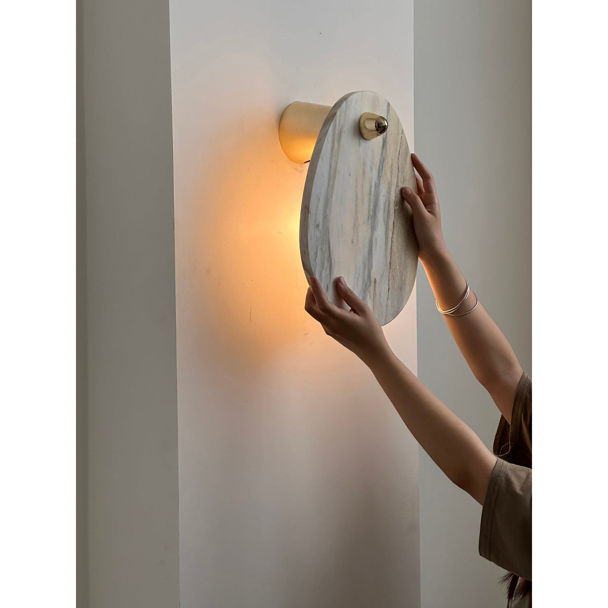 Norduvys Modern Luxurious  Metal Marble Wall Lamp
