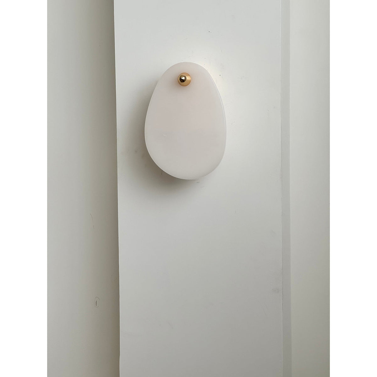 Norduvys Modern Luxurious  Metal Marble Wall Lamp