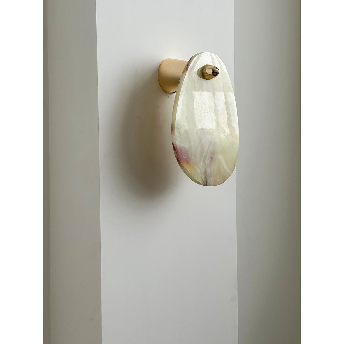 Norduvys Modern Luxurious  Metal Marble Wall Lamp