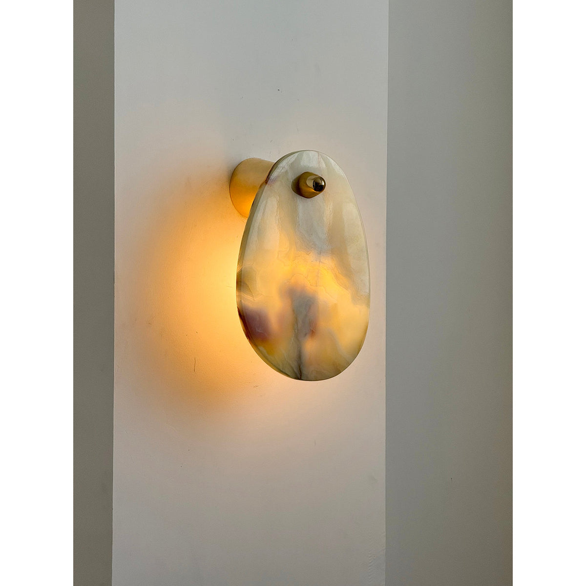 Norduvys Modern Luxurious  Metal Marble Wall Lamp