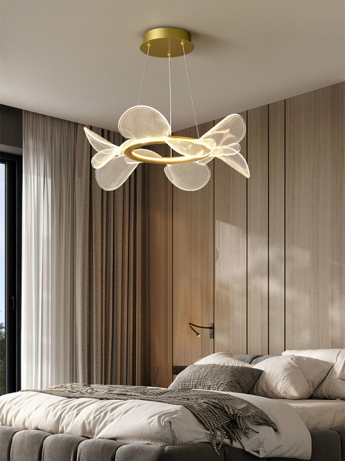 Celalira Chandelier Bain Flying Flowers Acrylic