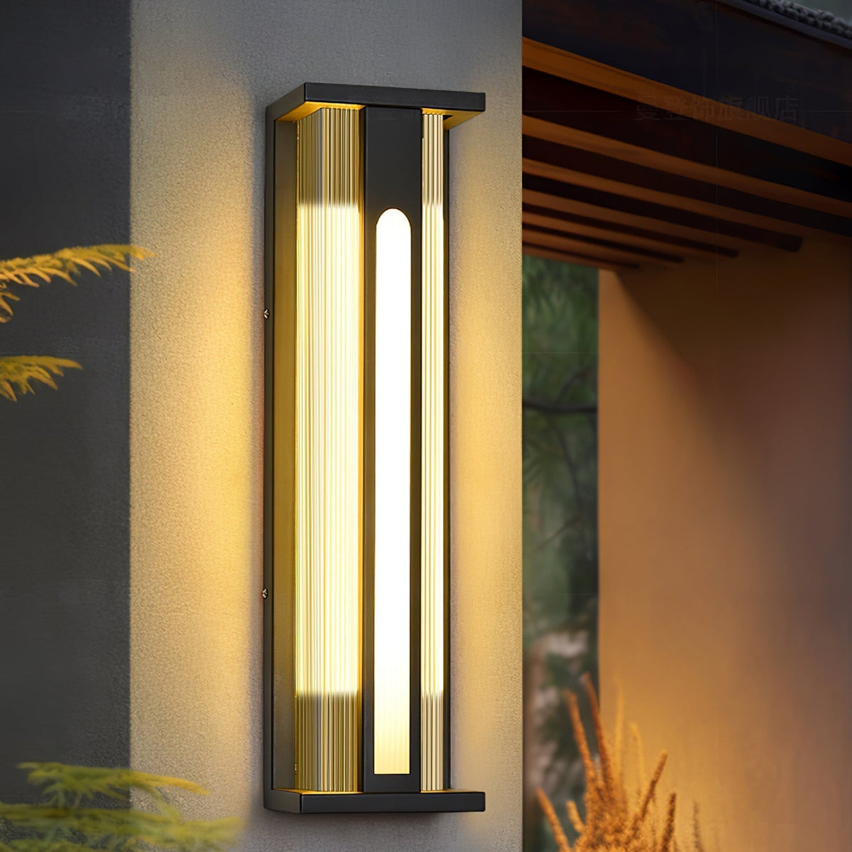 Wiren Unique Flair Outdoor Wall Lamp