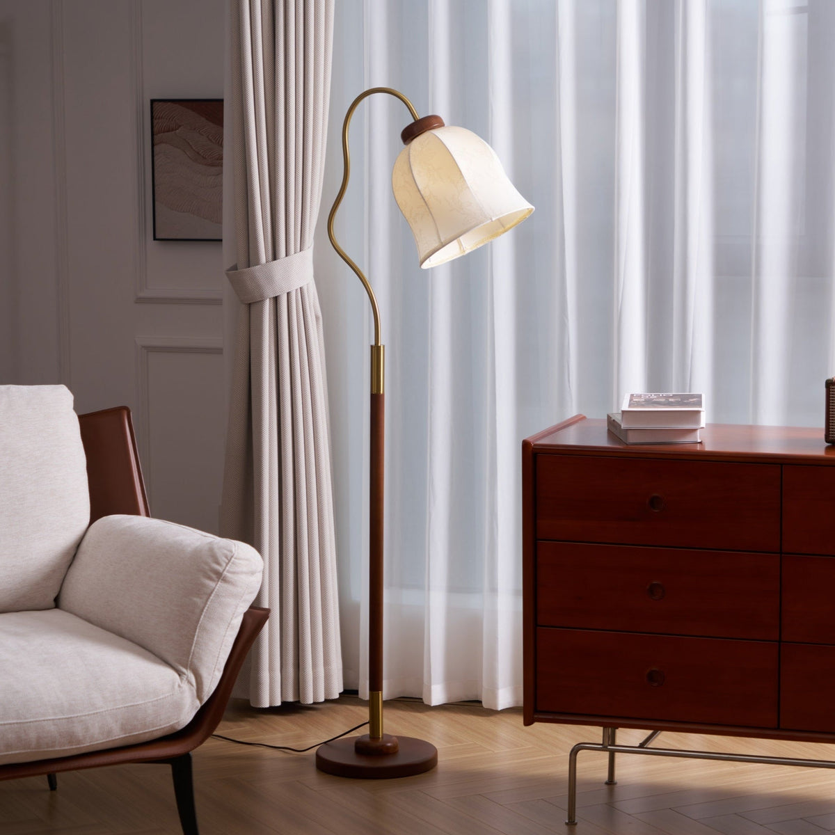 Elveielle Classic Wood Floor Lamp