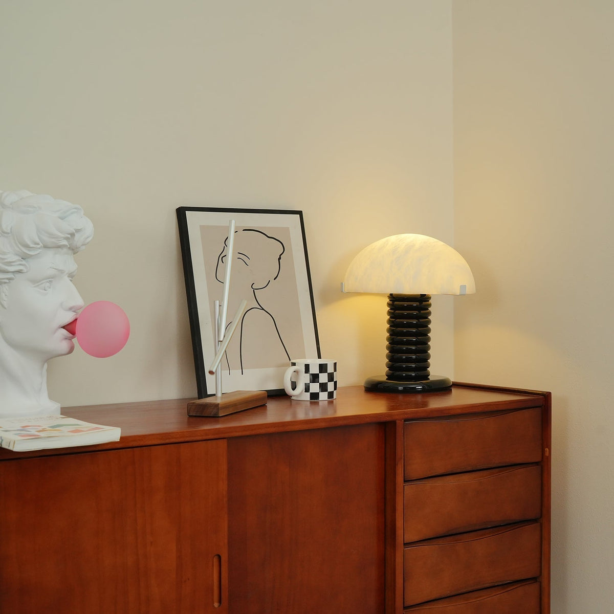 Teriorina Table Lamp