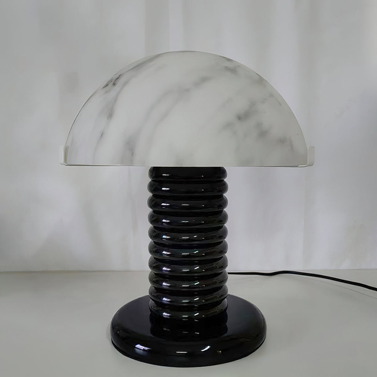 Teriorina Table Lamp