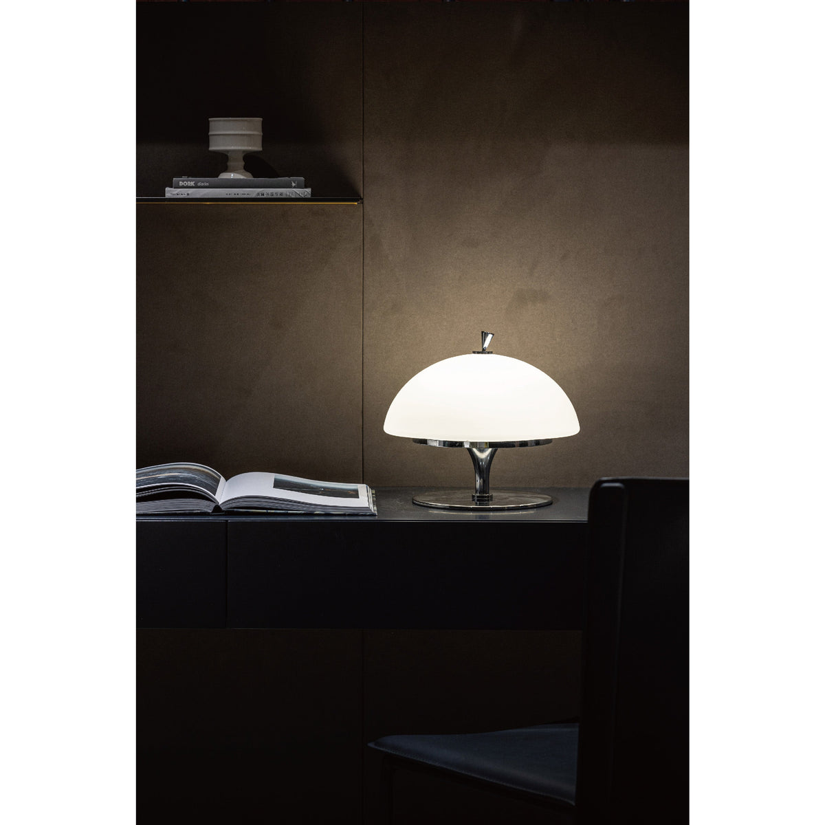 Auret Table Lamp (Built-in Battery)