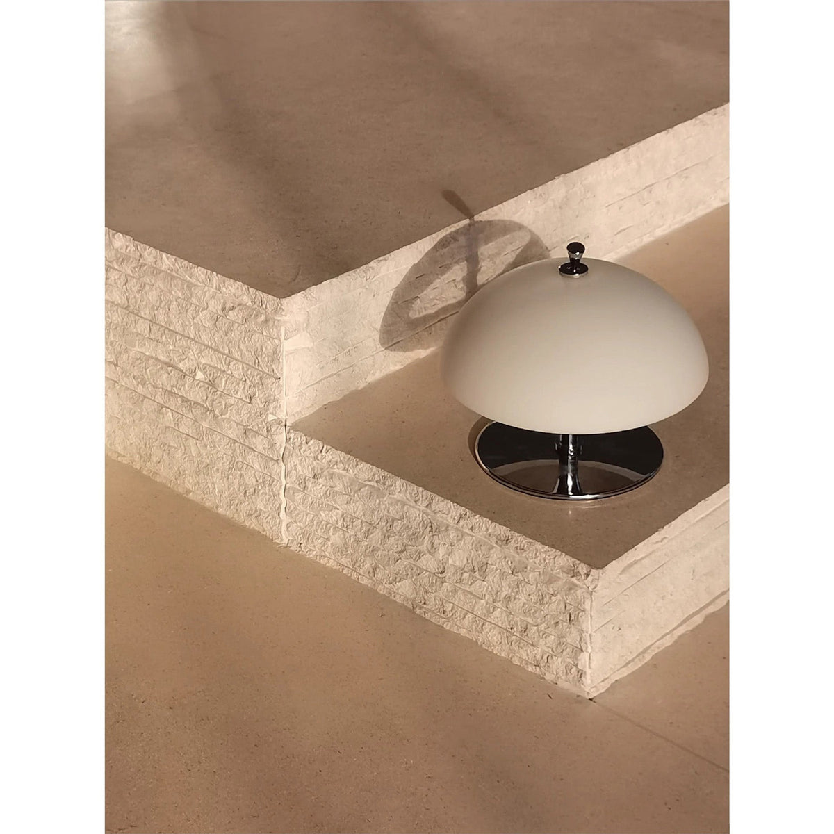 Auret Table Lamp (Built-in Battery)