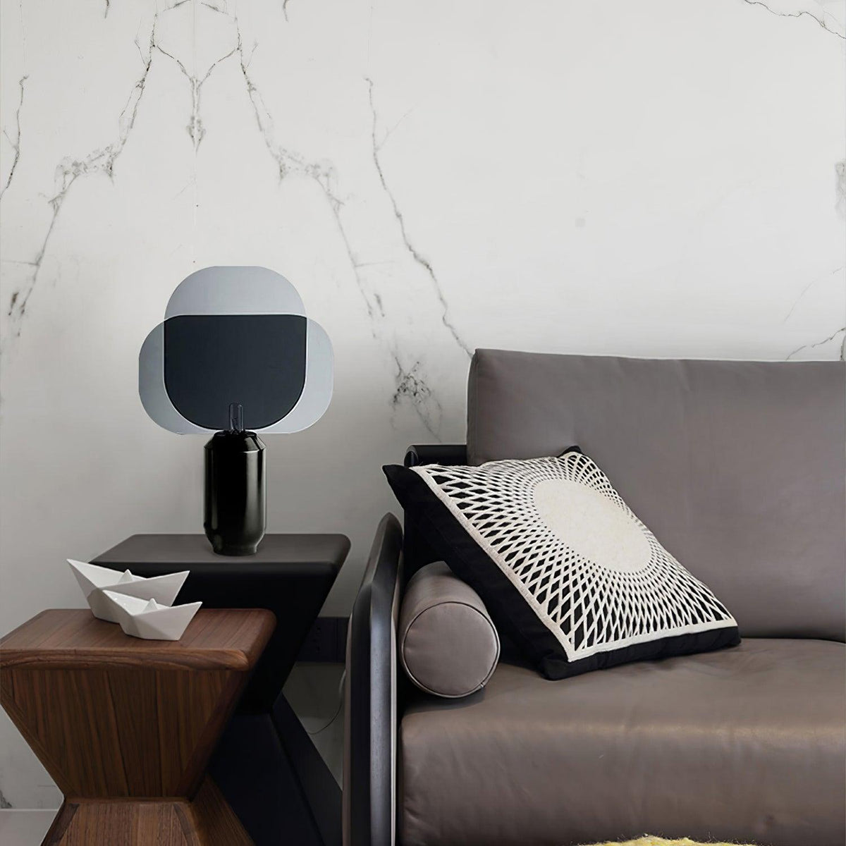 Lucelira Trendy Acrylic Table Lamp