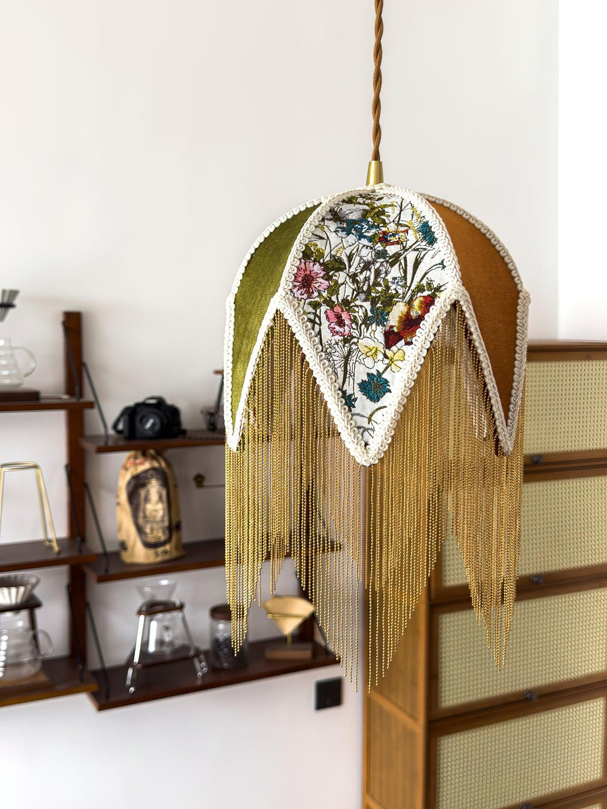 Yolvin Unique Fringed Pendant Lamp