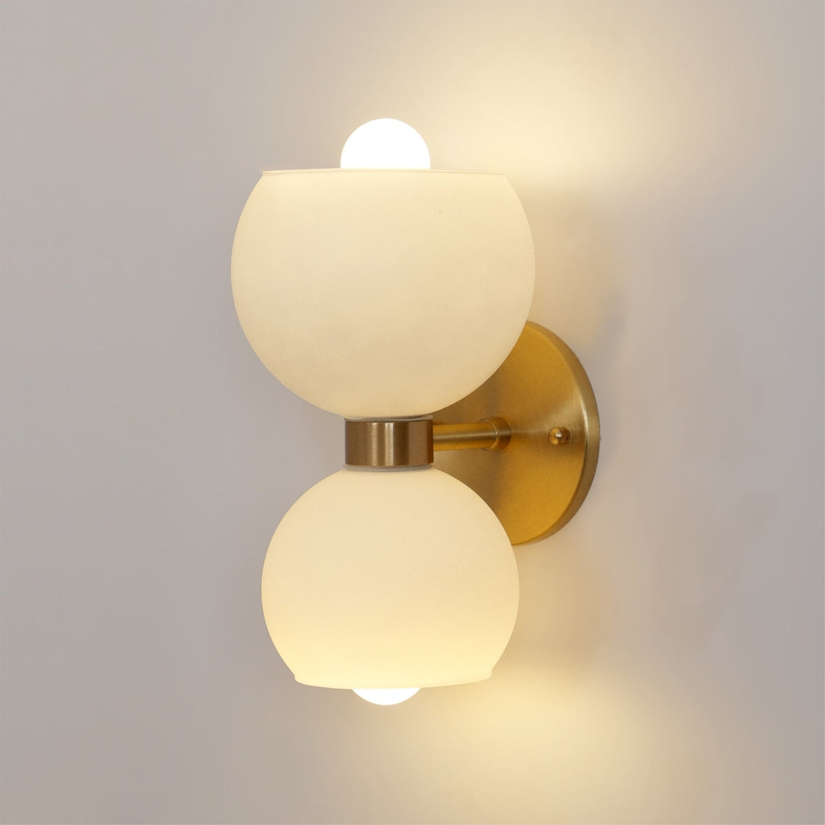 Avynion Modern Nordic Art Glass Wall Lamp