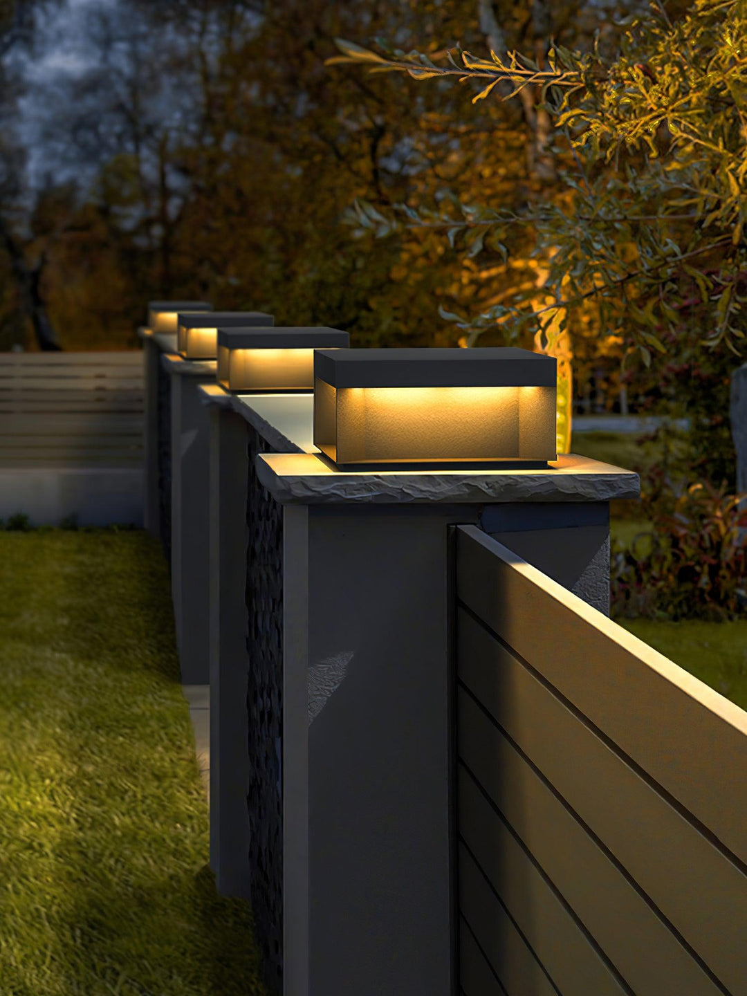 Mirisise Outdoor Light