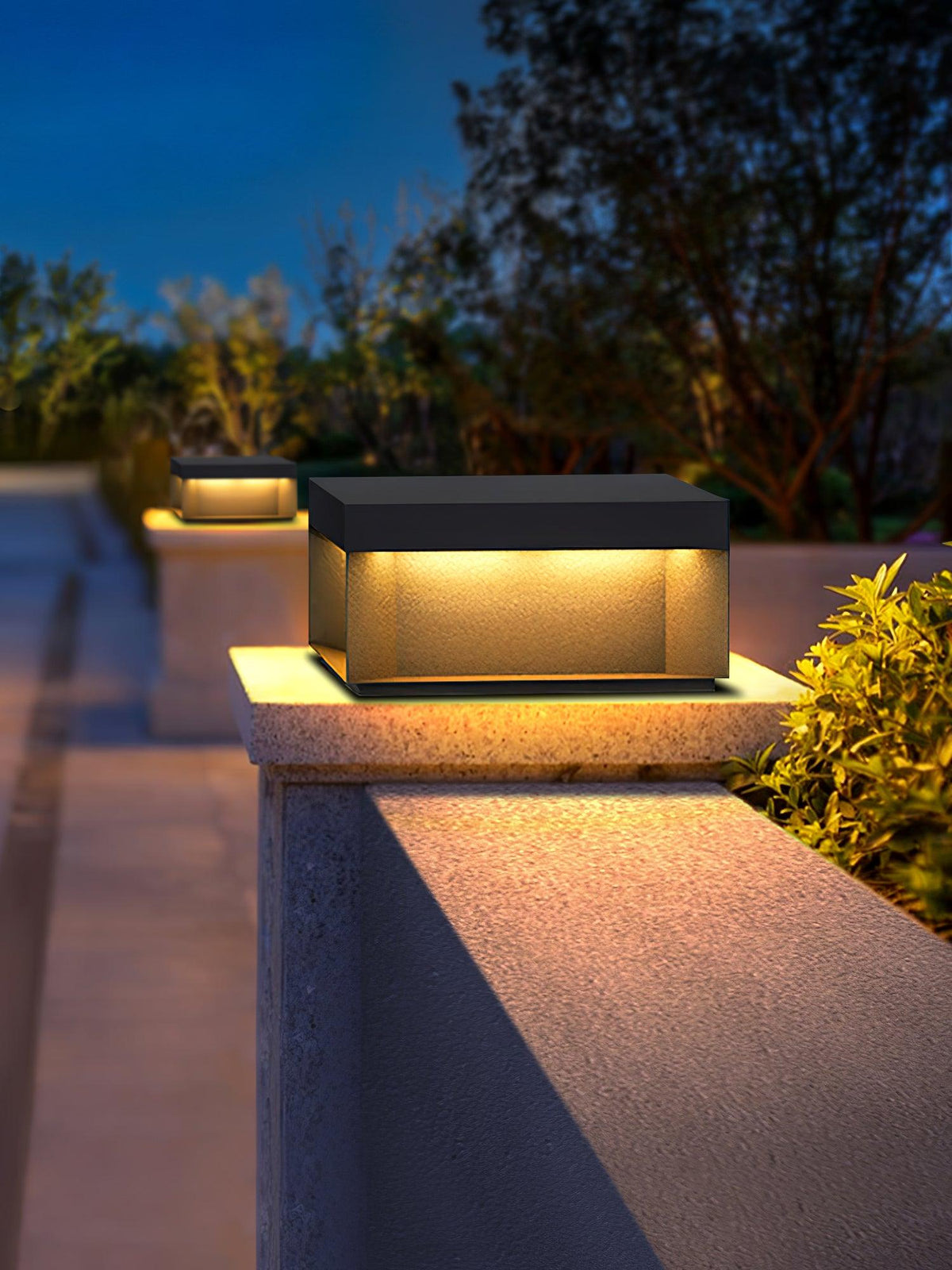 Mirisise Outdoor Light
