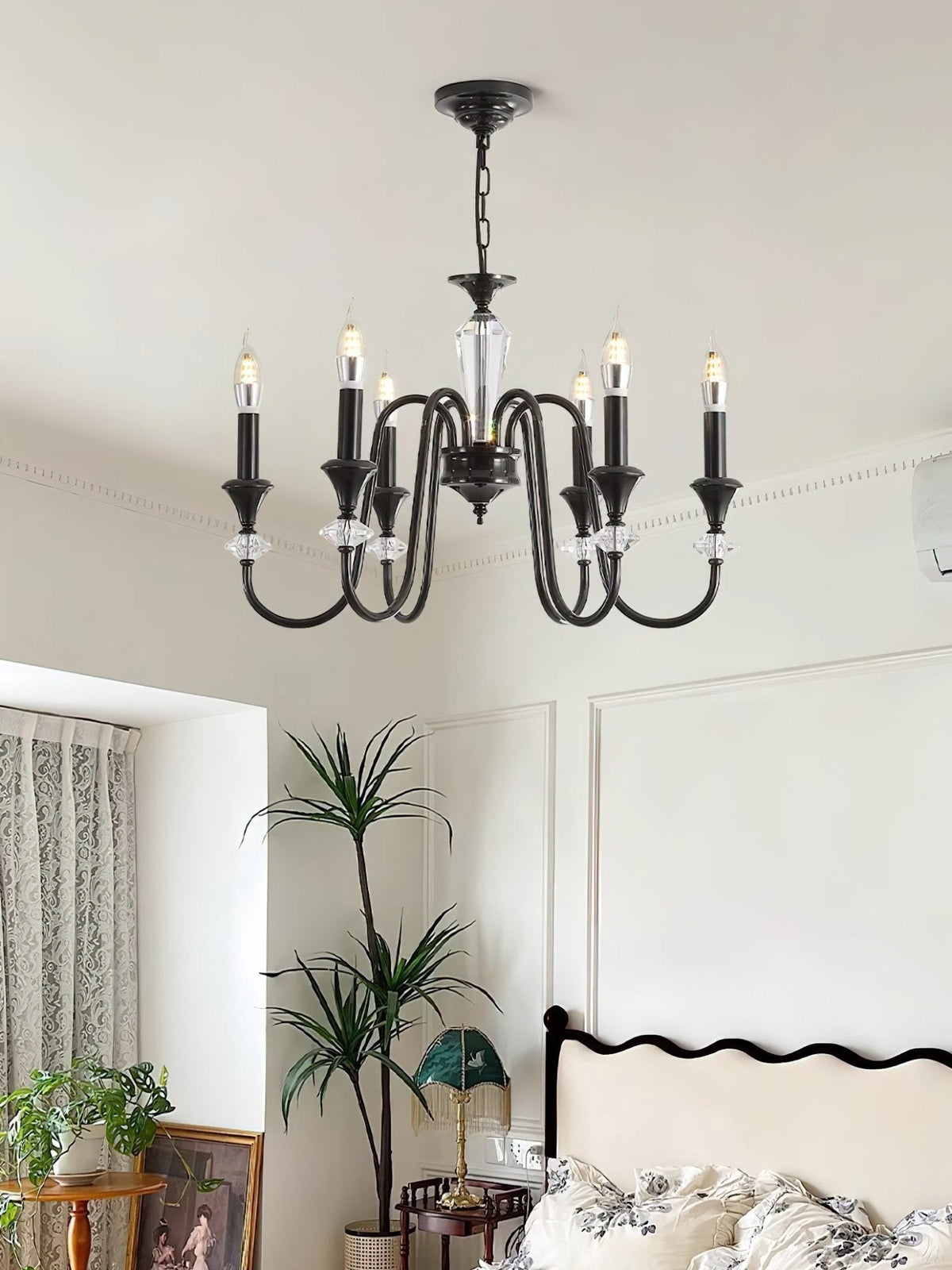 Selivora Chandelier Black & Crystal Candelabra