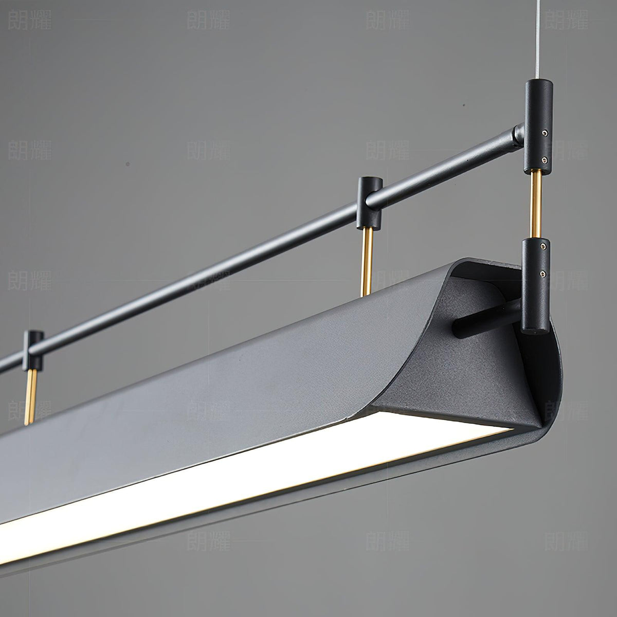 Terianora Chandelier Black Roof LED