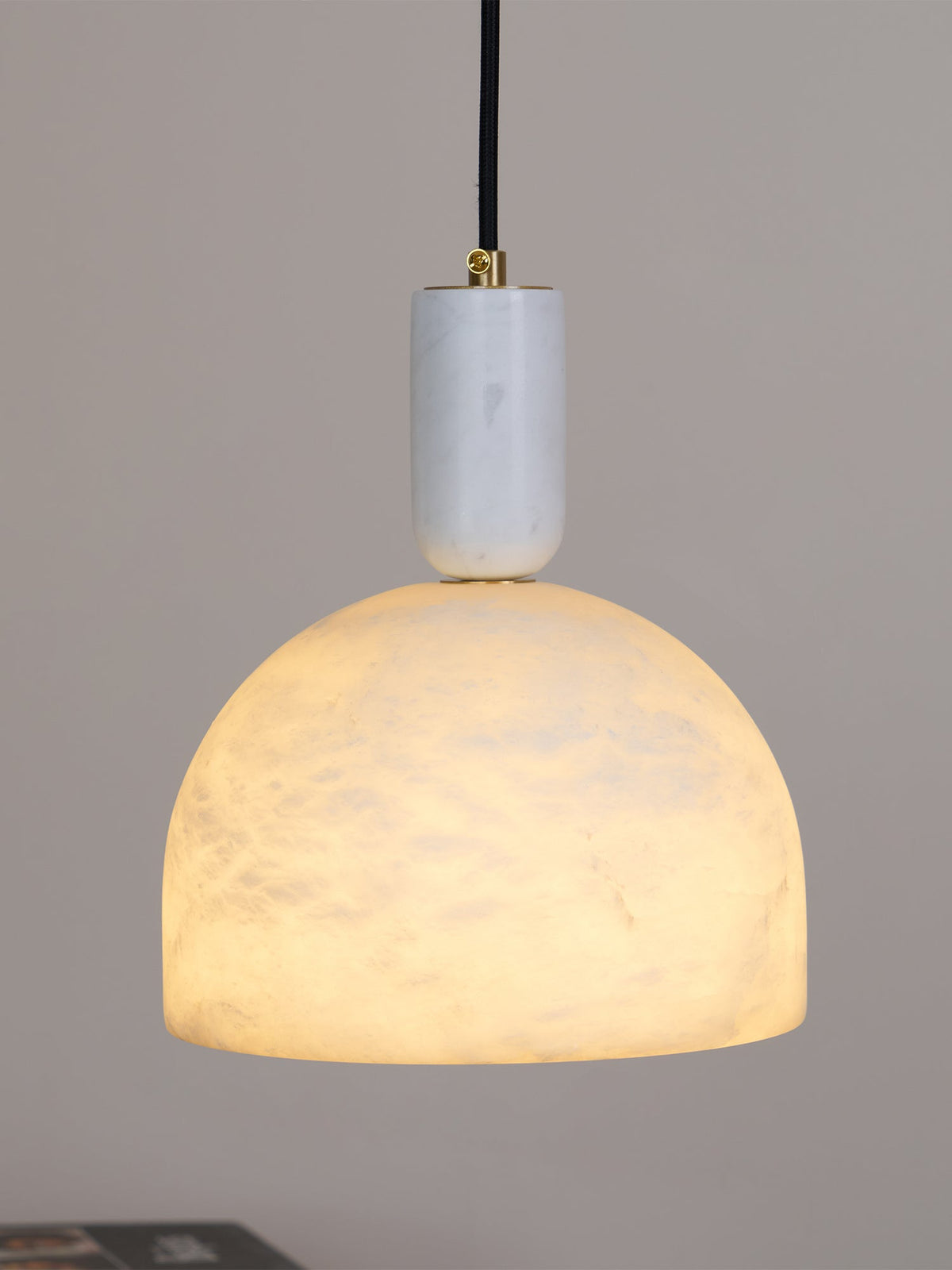 Leda Minimalist Alabaster Pendant Light