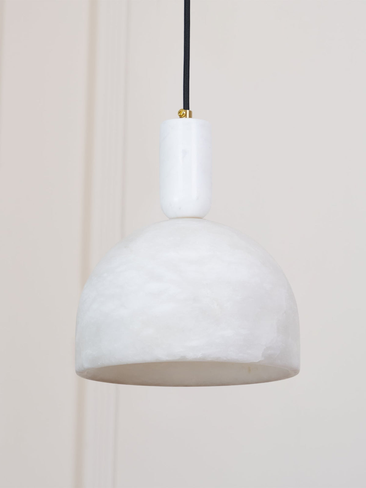 Leda Minimalist Alabaster Pendant Light
