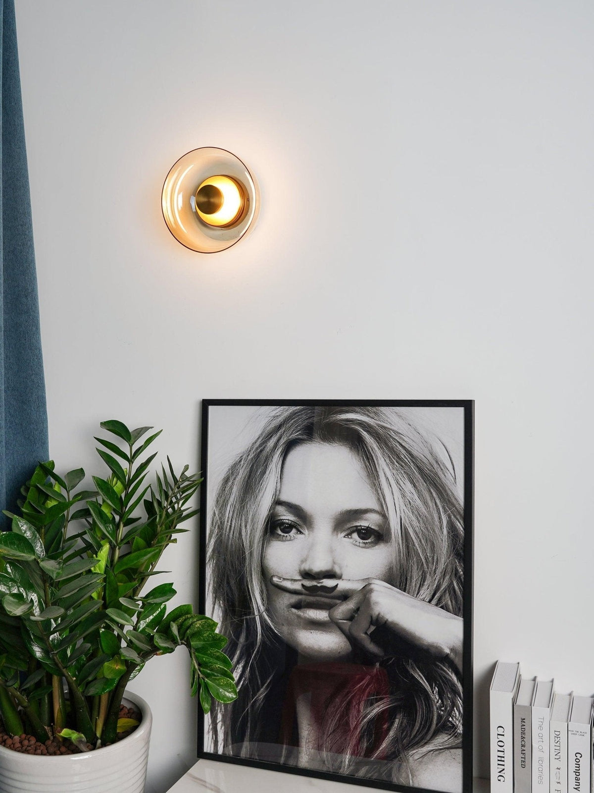 Lomino Premium Nordic Art Glass Wall Light