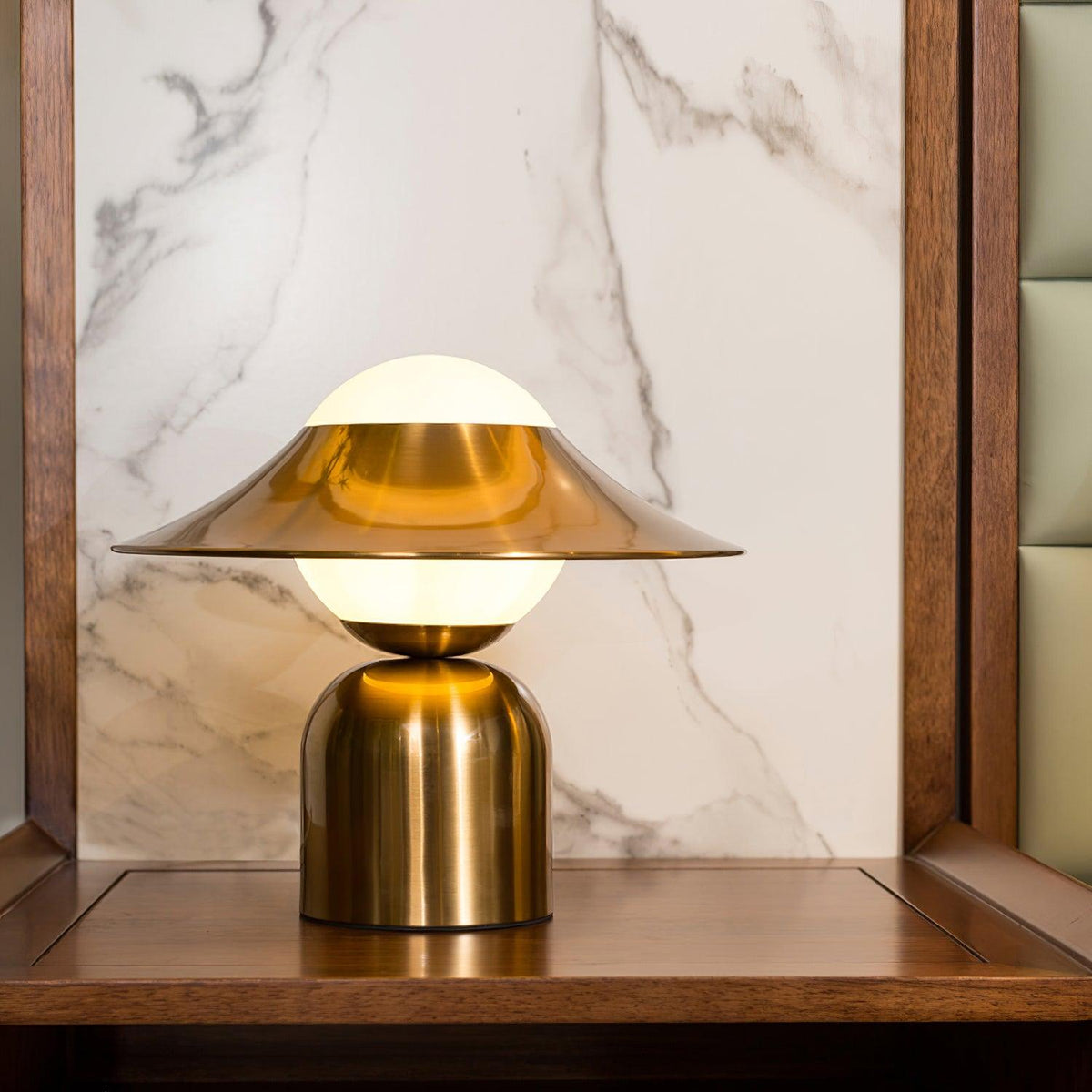 Italon Luxe Brass Desk Lamp