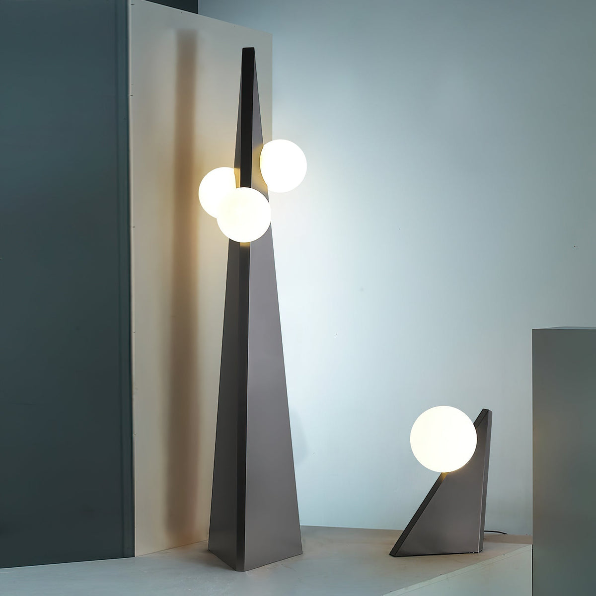 Liorarella Table Lamp