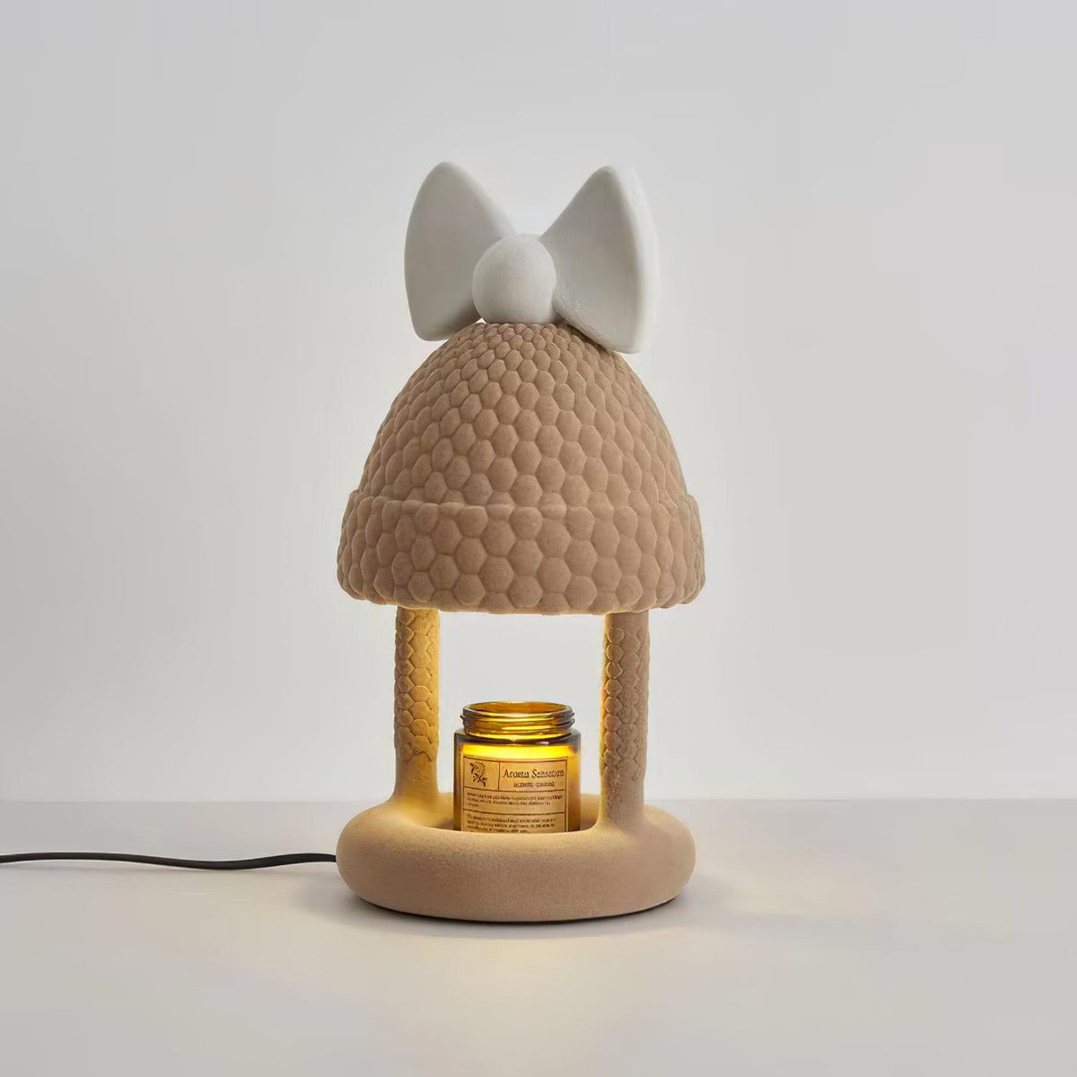 Zarinil Flocked Resin Playful Table Lamp