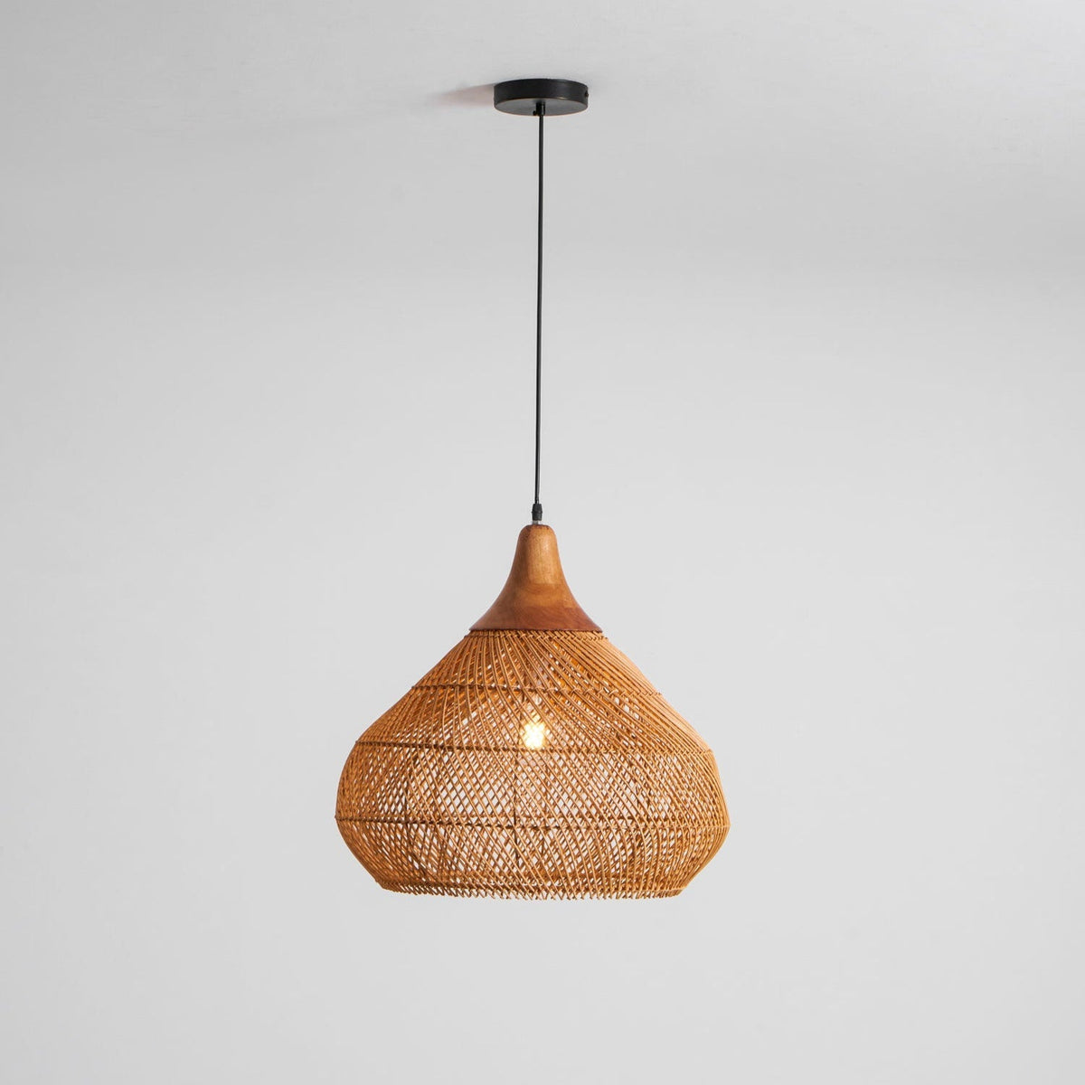 Hopia Rattan Pendant Light