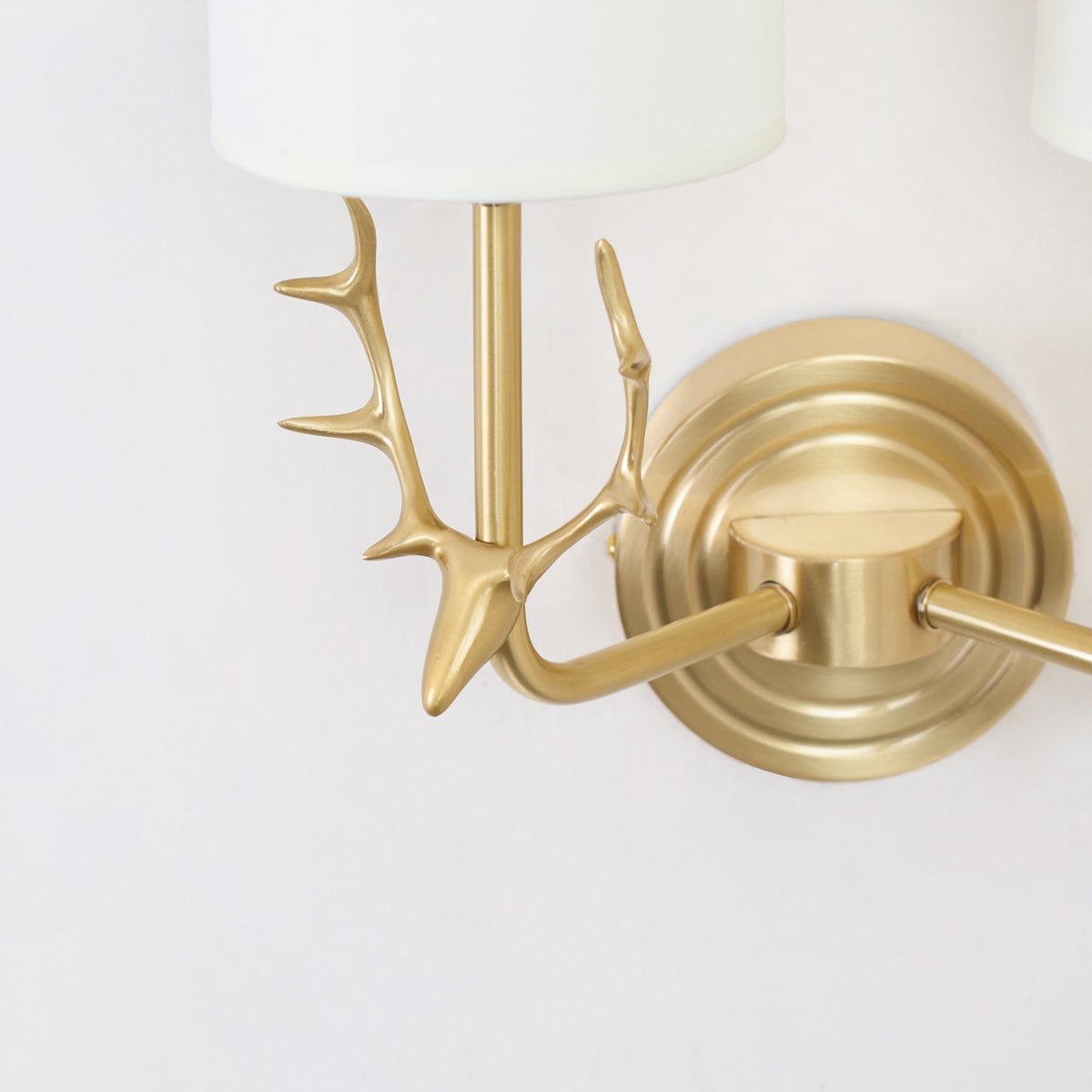Auriviella Elegance Deer Head Brass Wall Light