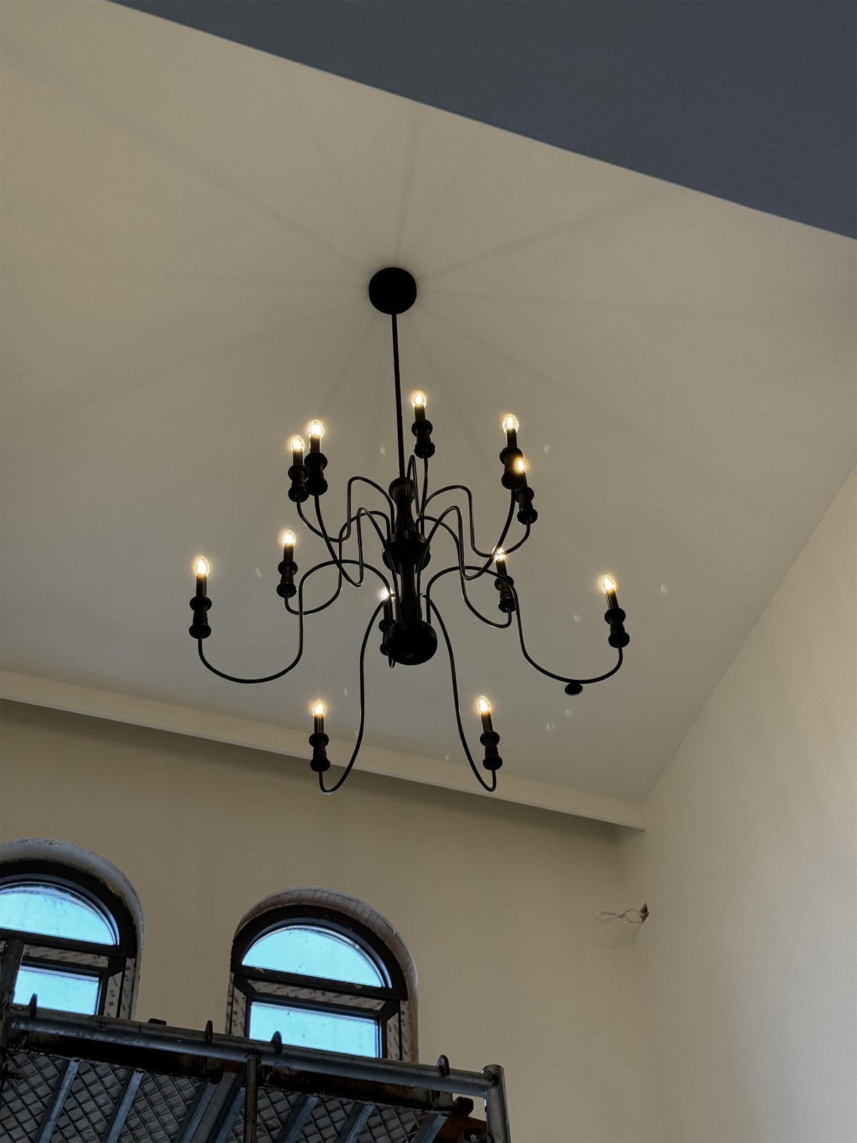 Rivivaria Chandelier