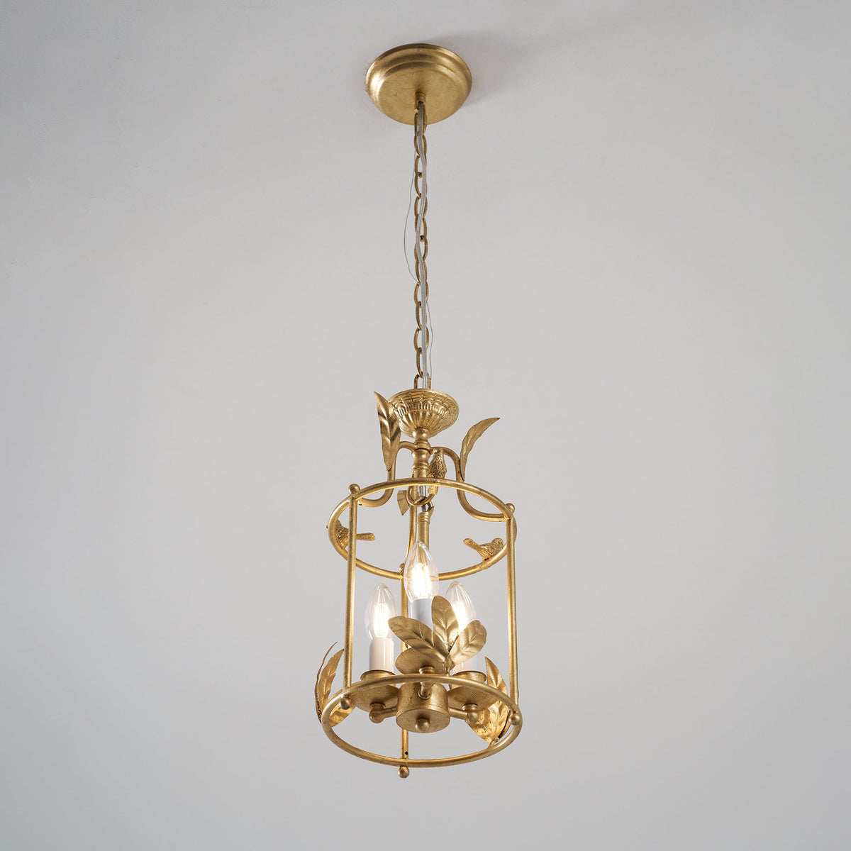 Gomei Lantern Pendant Light