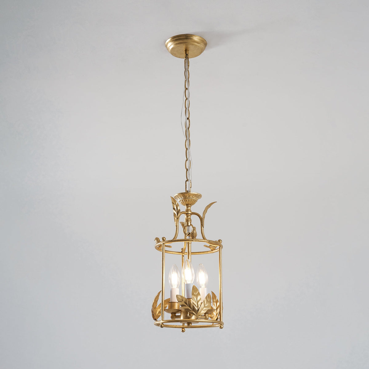 Gomei Lantern Pendant Light