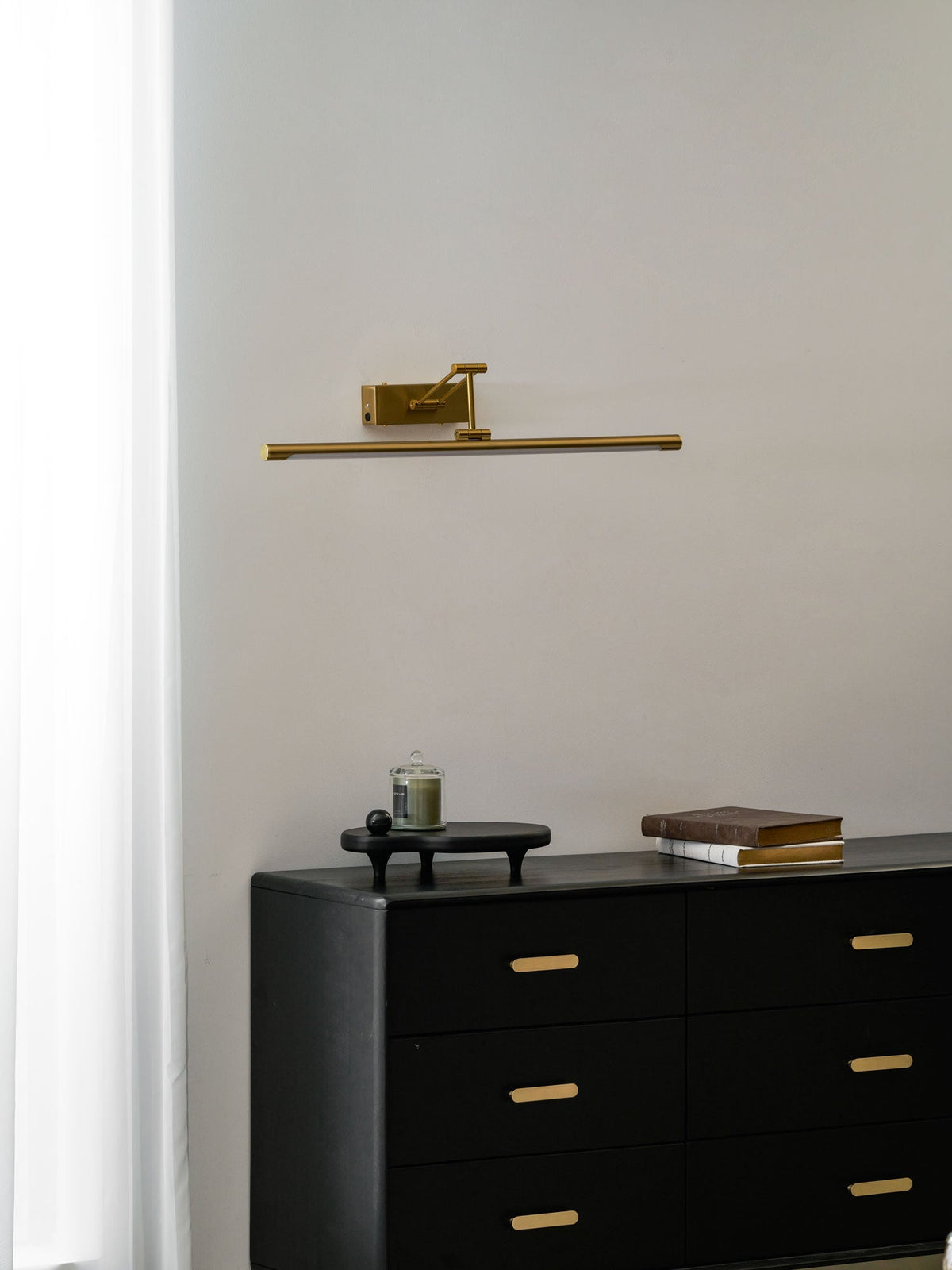 Negan Frame Rechargeable Indoor Wall Light