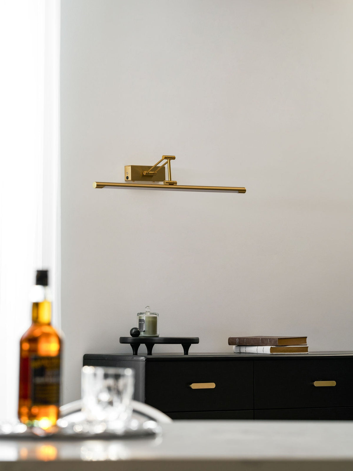 Negan Frame Rechargeable Indoor Wall Light