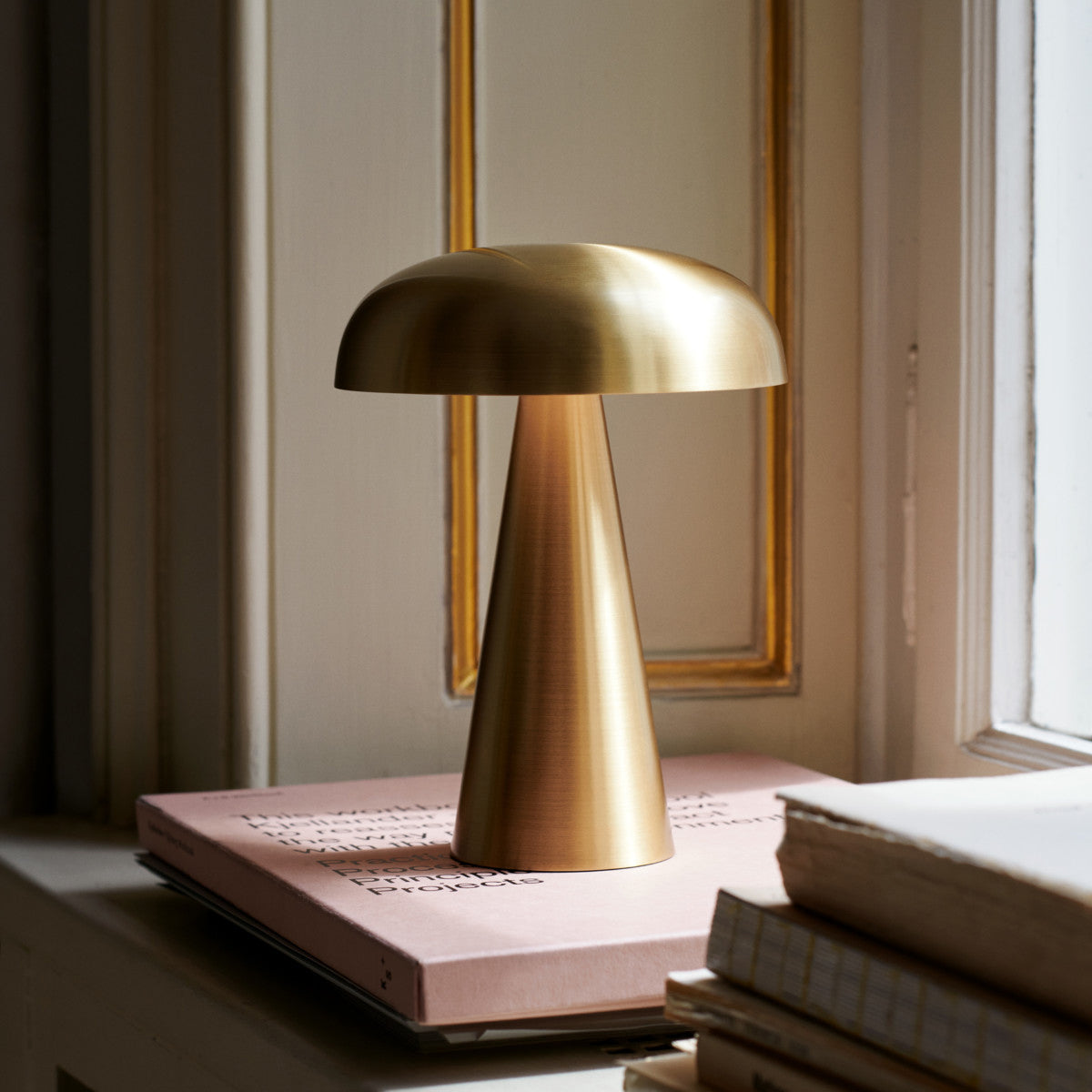 Umberley Metal Cordless Table Lamp