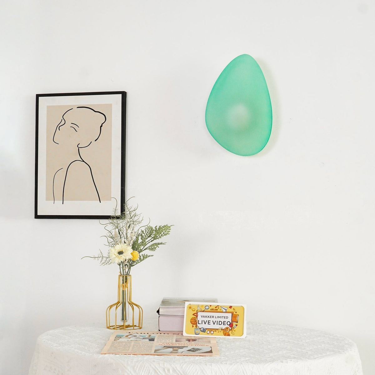 Eirinina Wall Lamp Bubble Glass