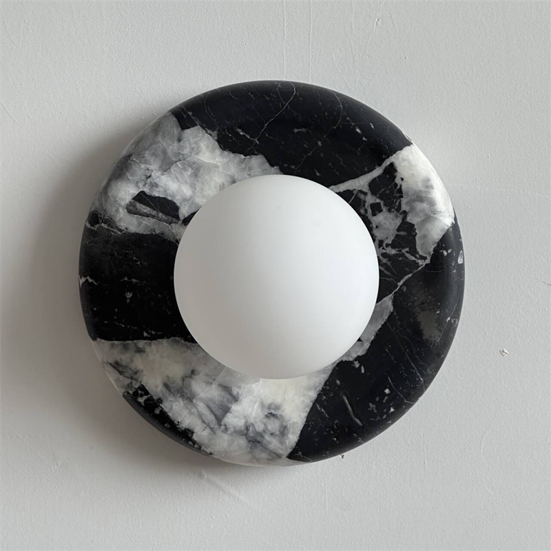 Uvinos Wall Lamp