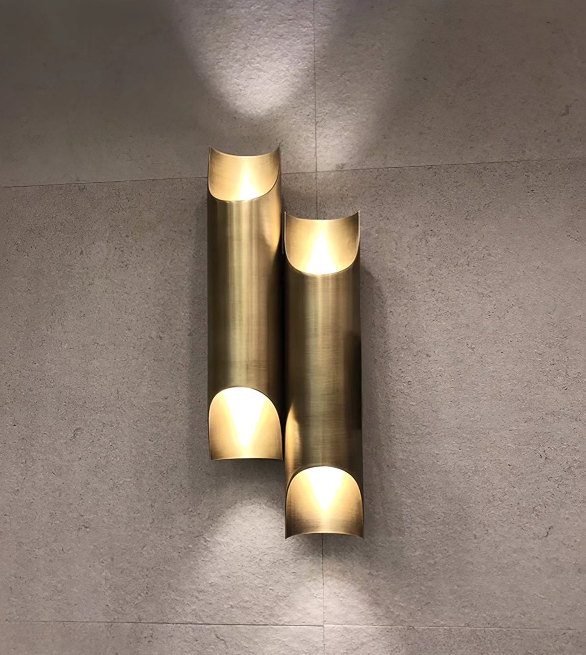 Zodoran Traditional Brass Wall Lamp