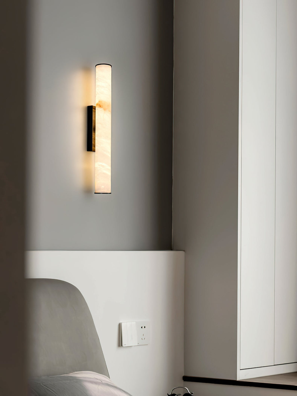Velarelia Wall Lamp