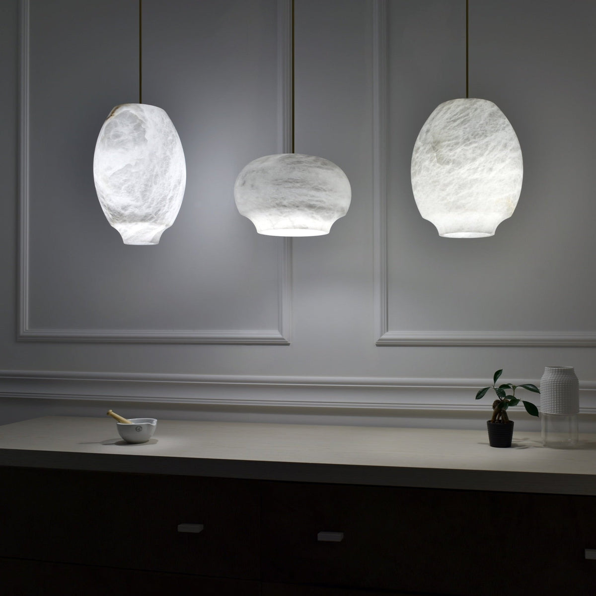Thalia Minimalist Alabaster Pendant Light