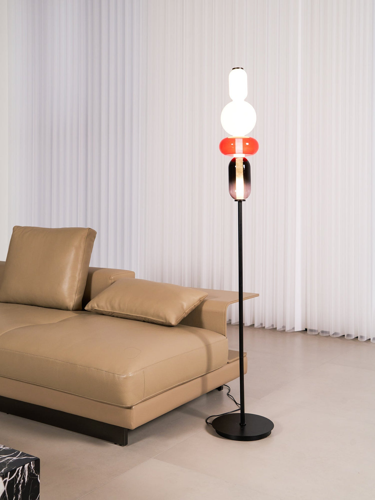 Lioroia Floor Lamp