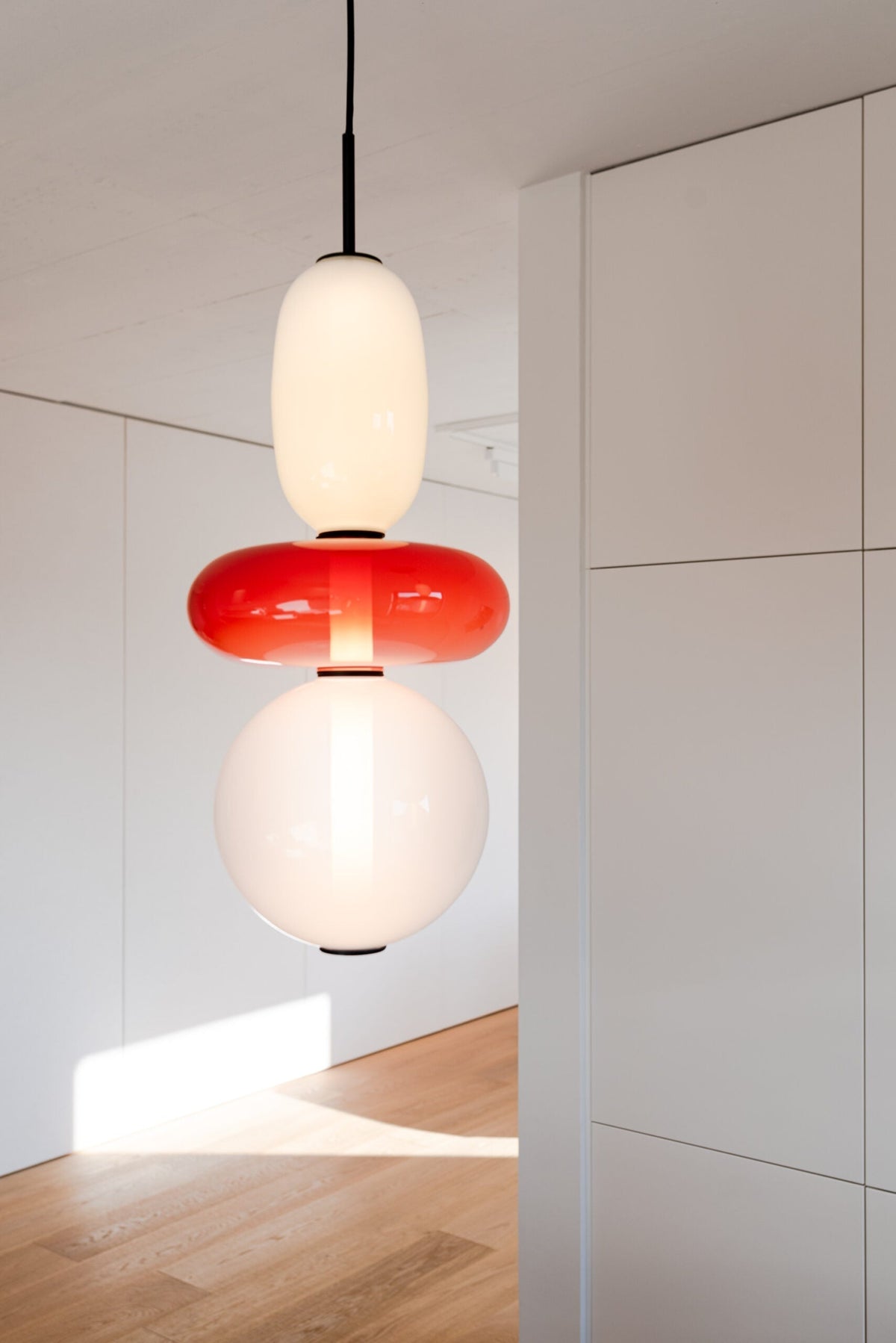 Zodore Premium Art Stained Glass Pendant Lamp