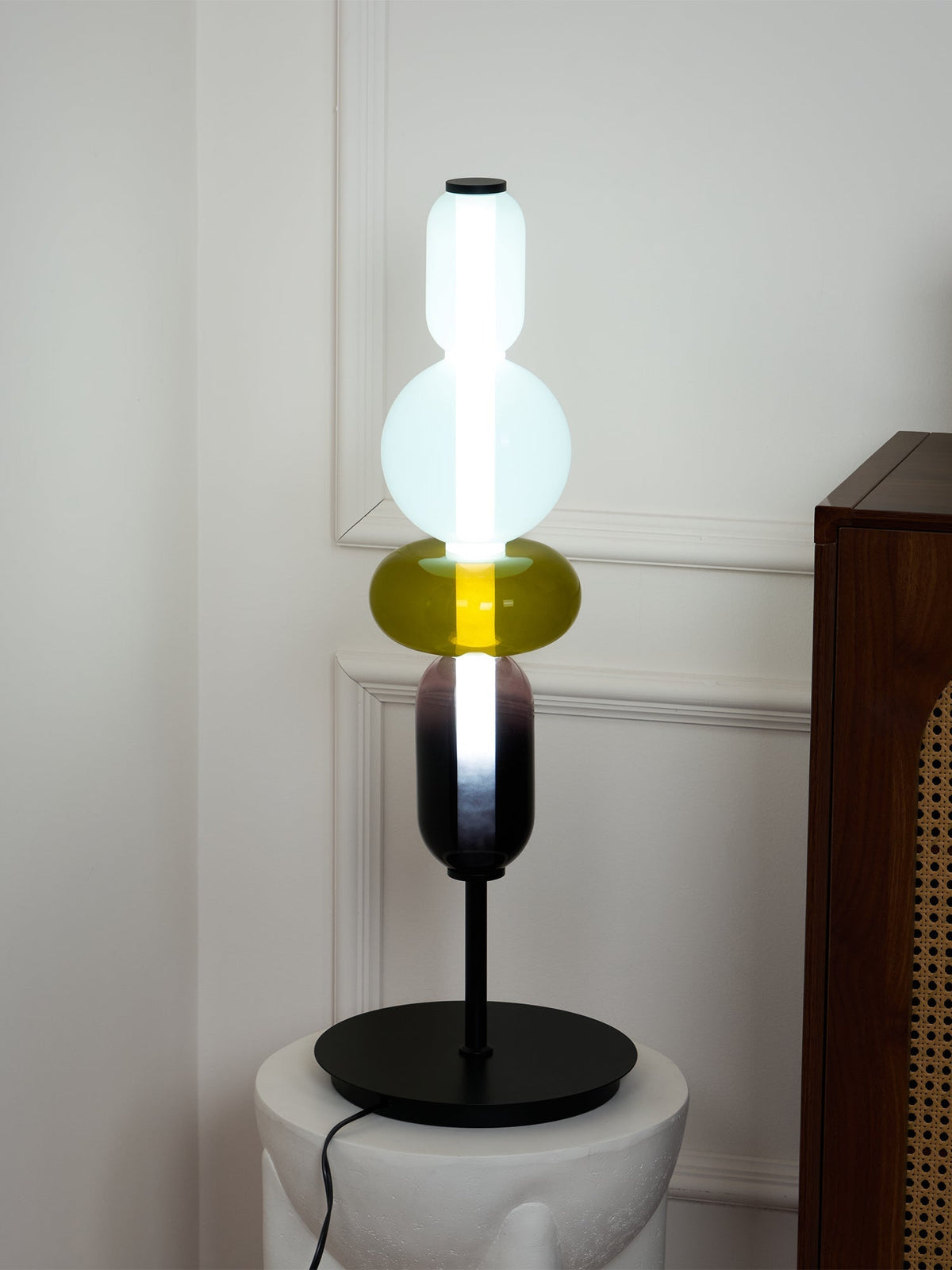 Rhovan Modern Table Lamp