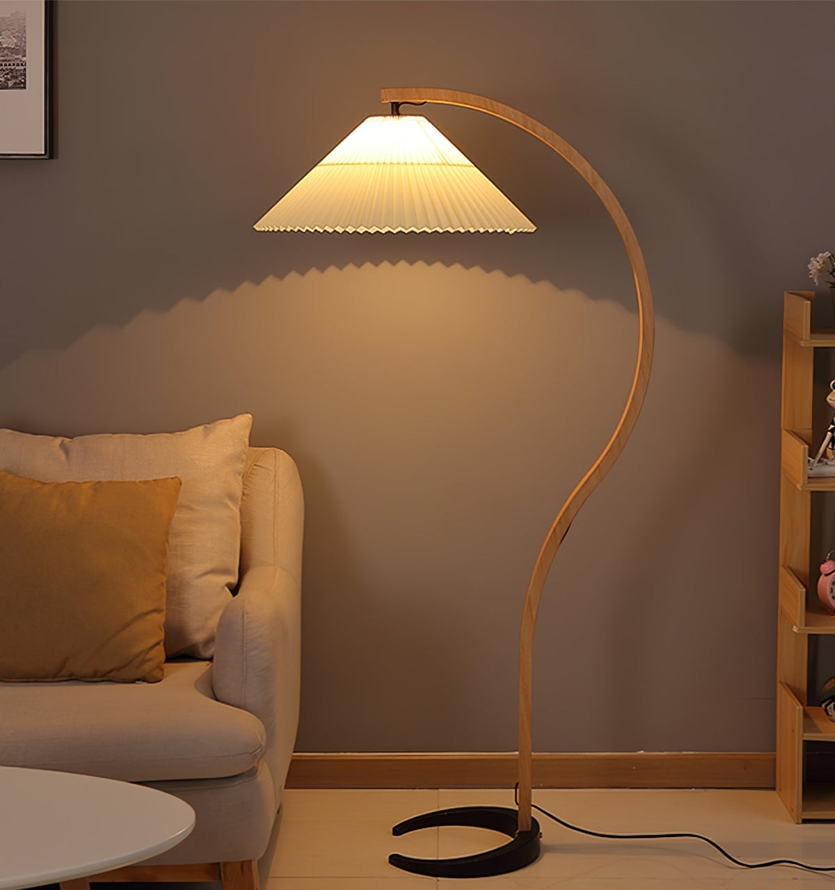Viaro Wood Floor Lamp