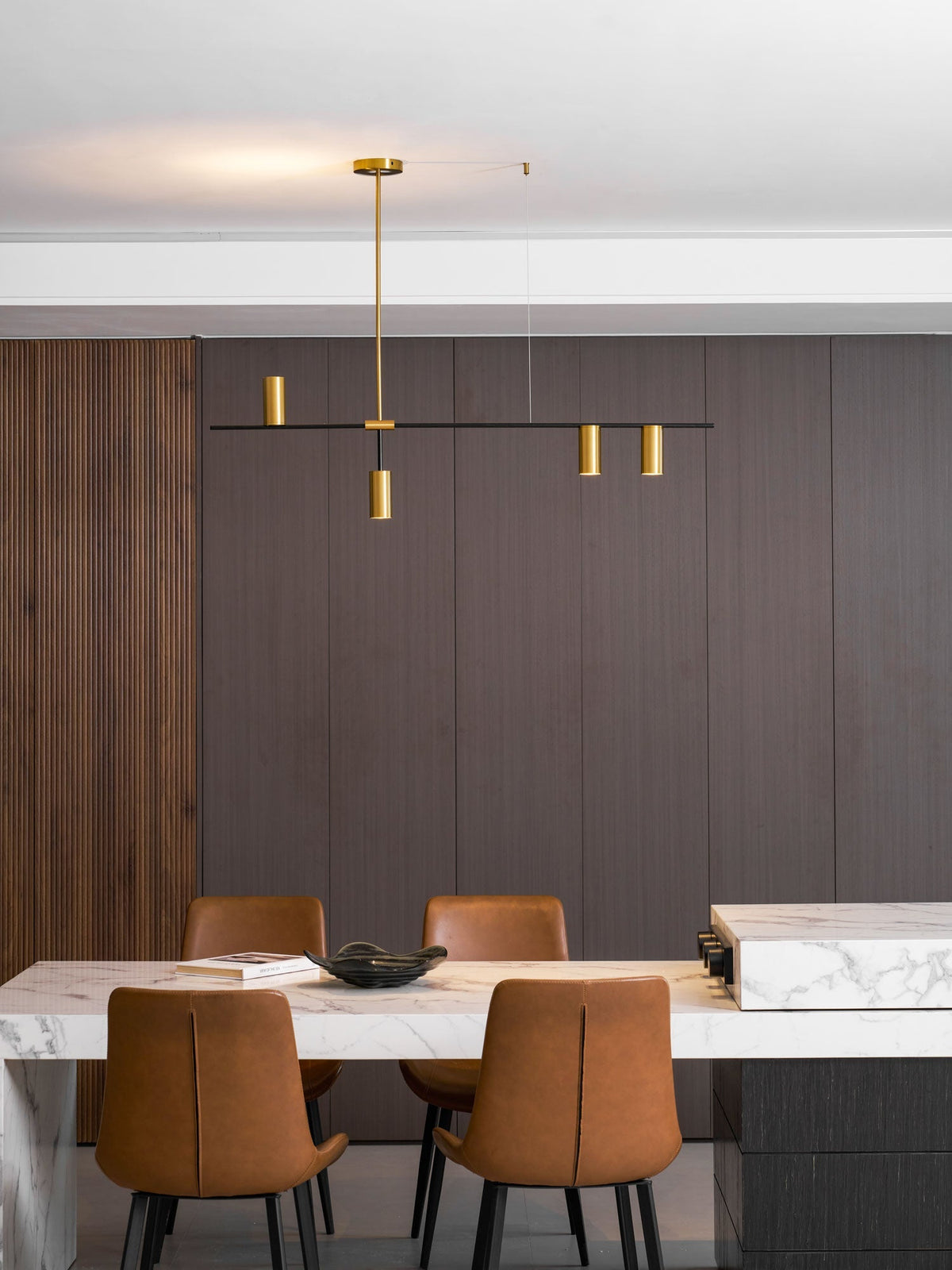 Quedox Linear Chandelier