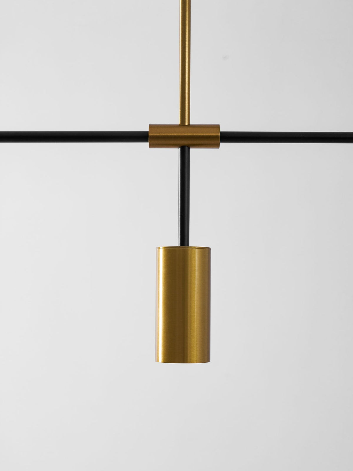 Quedox Linear Chandelier