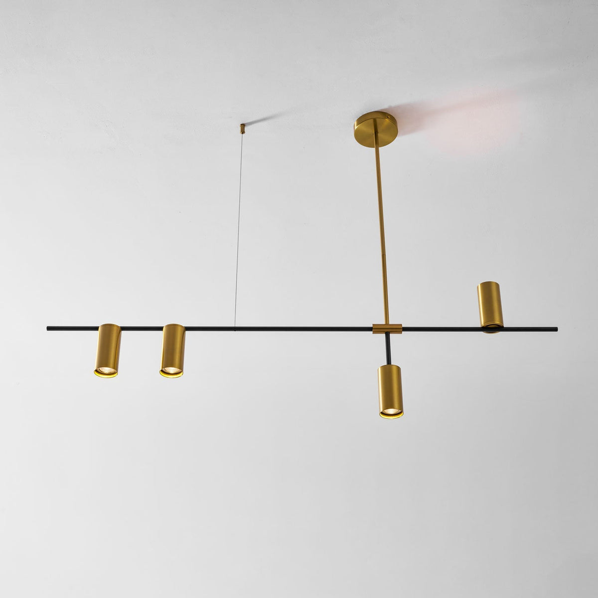 Quedox Linear Chandelier