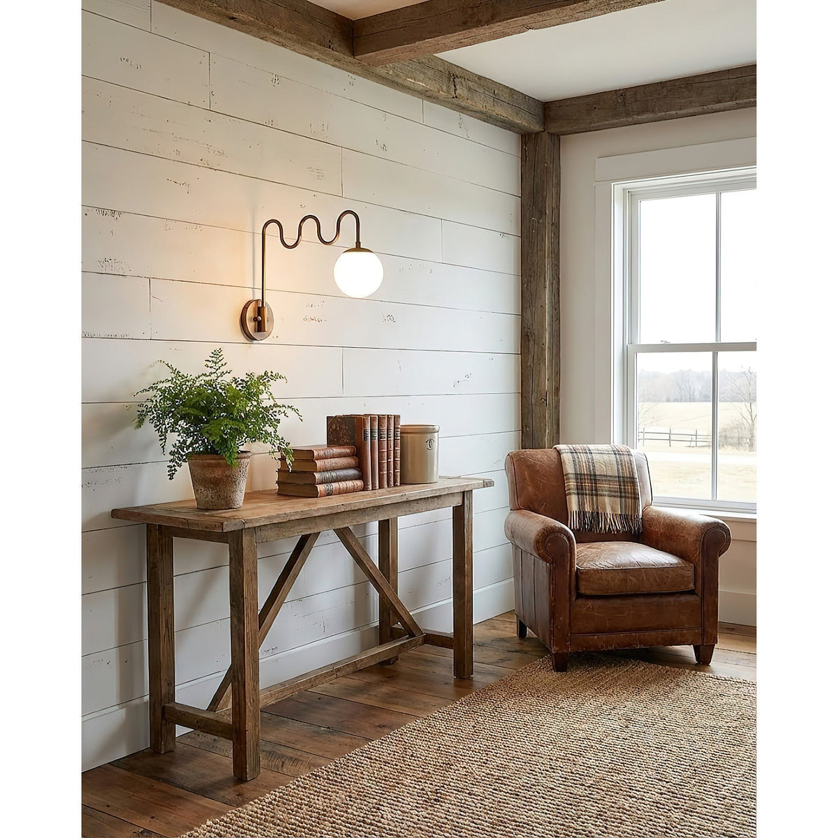 Averyn  Wall Lamp