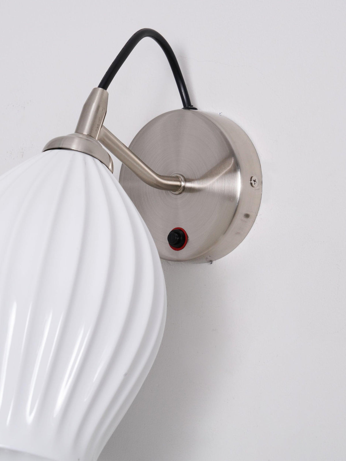 Zotalisra Modern Minimalist Ribbed Ceramic Wall light