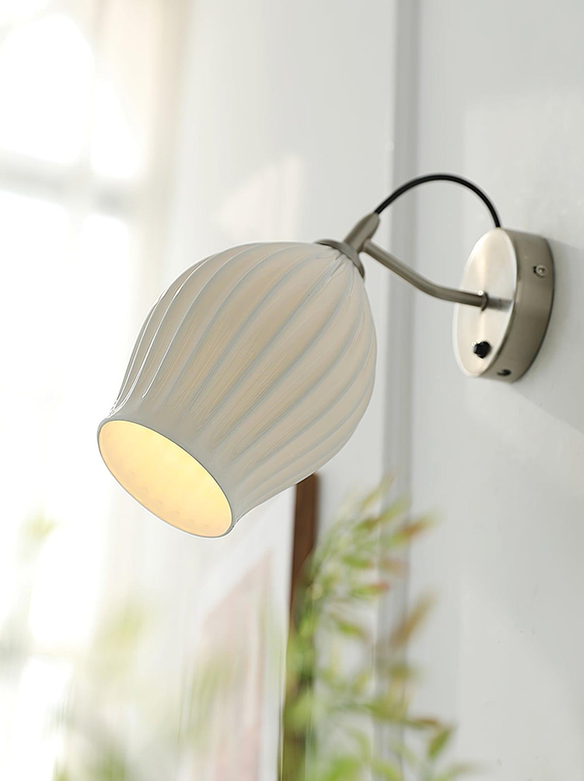 Zotalisra Modern Minimalist Ribbed Ceramic Wall light